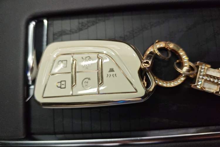 Used Cadillac CT6 2023 28T Luxury Version Vehicle Key