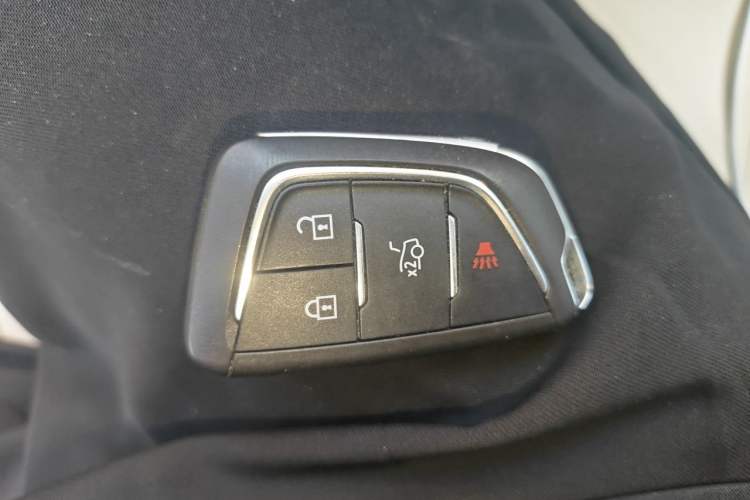 Used Cadillac CT6 2023 28T Fashion Edition Vehicle Key