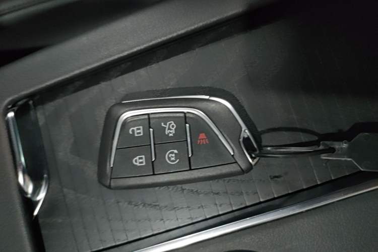 Used Cadillac CT6 2023 28T Luxury Version Vehicle Key