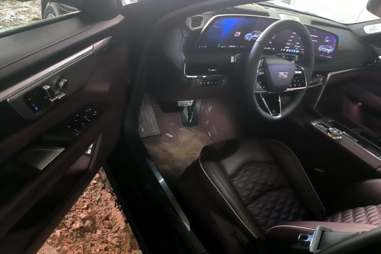 Used Cadillac CT6 2026 Model, 28T Flagship Version Driver Seat