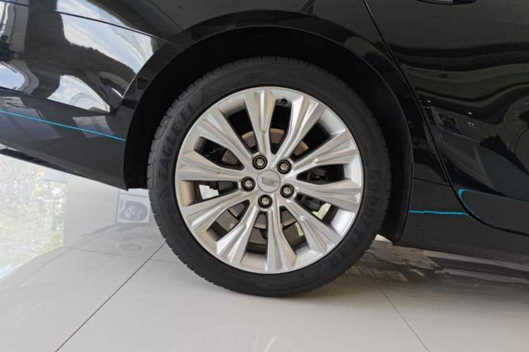 Used Cadillac CT6 2026 Model, 28T Flagship Version Right Rear Wheel Hub