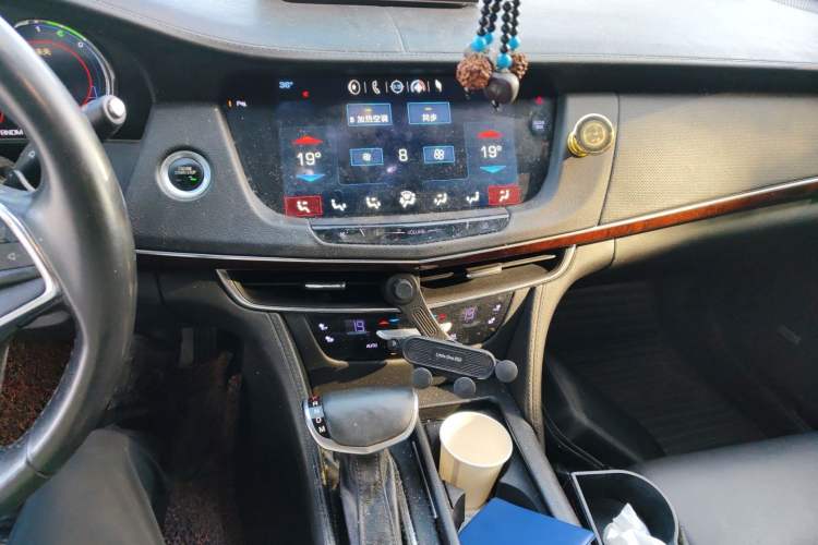 Used Cadillac CT6 PLUG-IN 2017 30E Elite Version Audio And AC Panel