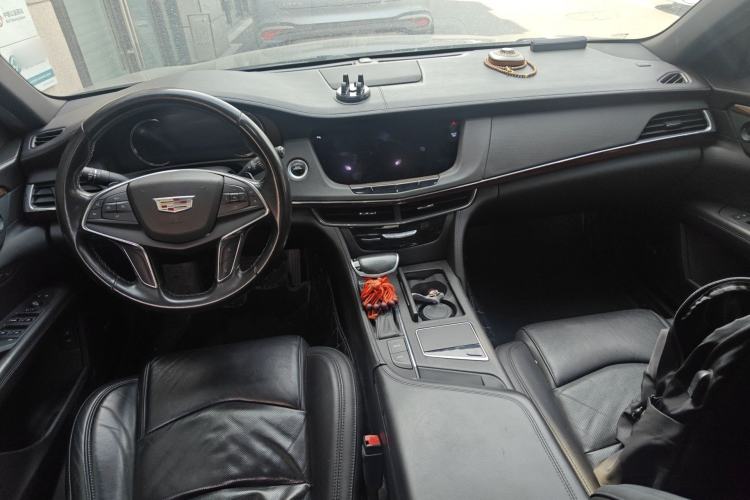 Used Cadillac CT6 PLUG-IN 2017 30E Elite Version Center Console