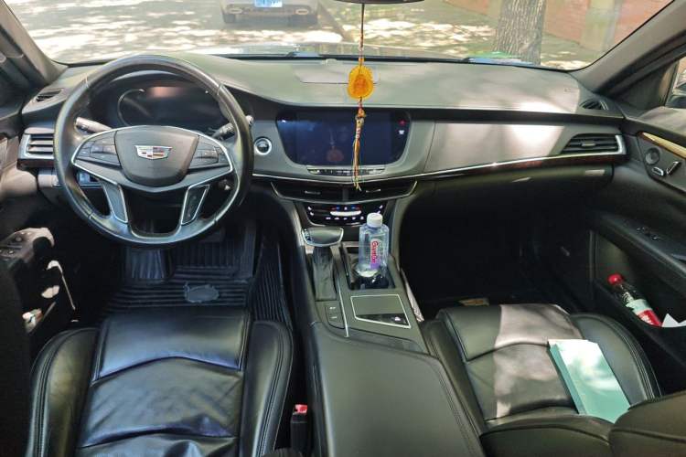 Used Cadillac CT6 PLUG-IN 2017 30E Elite Version Center Console