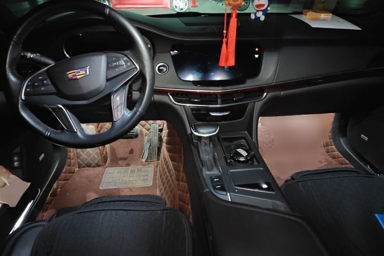 Used Cadillac CT6 PLUG-IN 2017 30E Elite Version Center Console