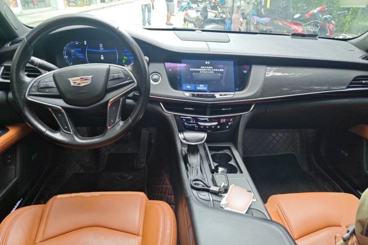 Used Cadillac CT6 PLUG-IN 2017 30E Premier Edition Center Console