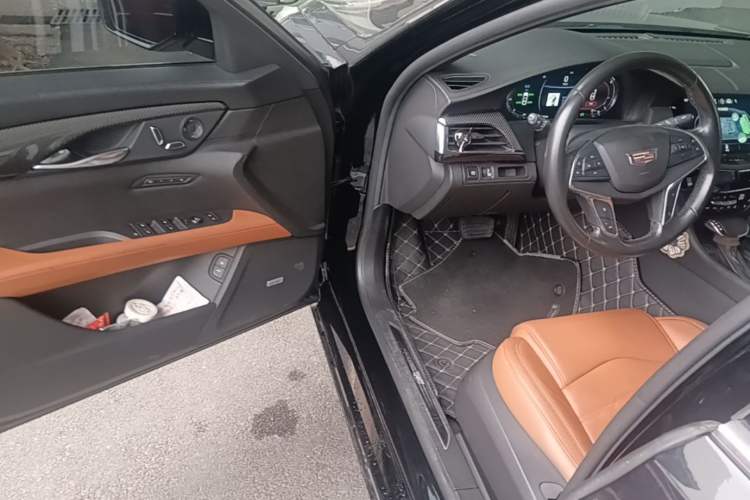 Used Cadillac CT6 PLUG-IN 2017 30E Premier Edition Driver Seat