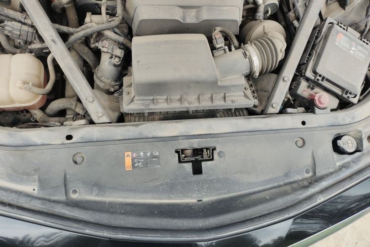 Used Cadillac CT6 PLUG-IN 2017 30E Premier Edition Engine Bay