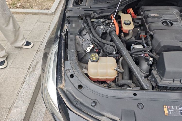 Used Cadillac CT6 PLUG-IN 2017 30E Premier Edition Engine Bay Right