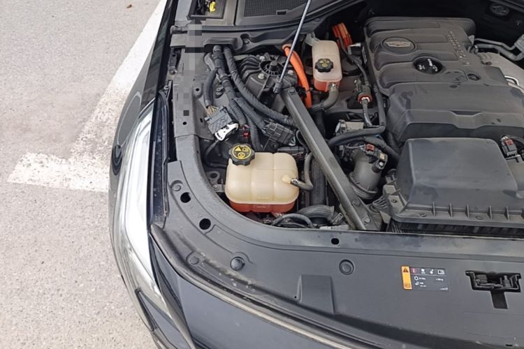 Used Cadillac CT6 PLUG-IN 2017 30E Premier Edition Engine Bay Right