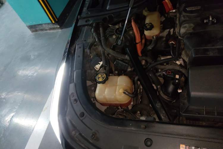 Used Cadillac CT6 PLUG-IN 2017 30E Premier Edition Engine Bay Right