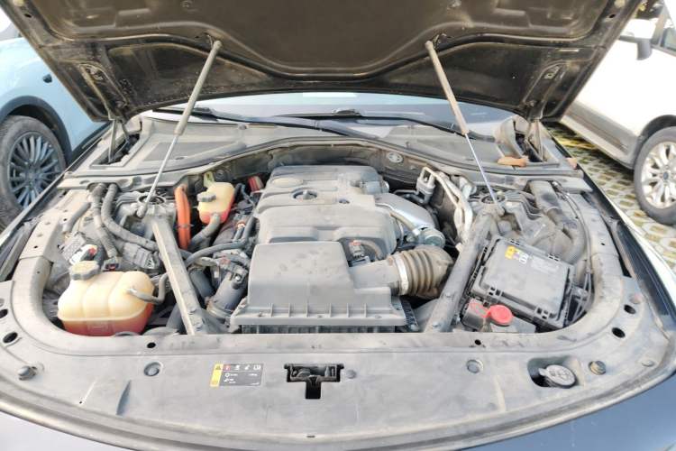 Used Cadillac CT6 PLUG-IN 2017 30E Elite Version Engine Bay