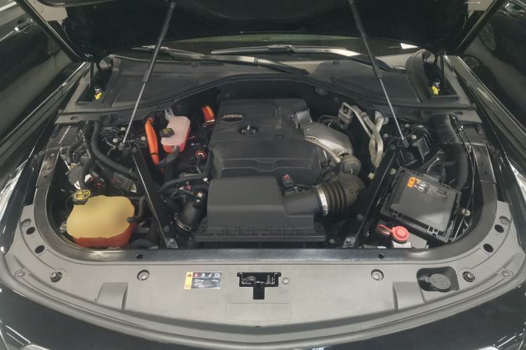Used Cadillac CT6 PLUG-IN 2017 30E Premier Edition Engine Bay