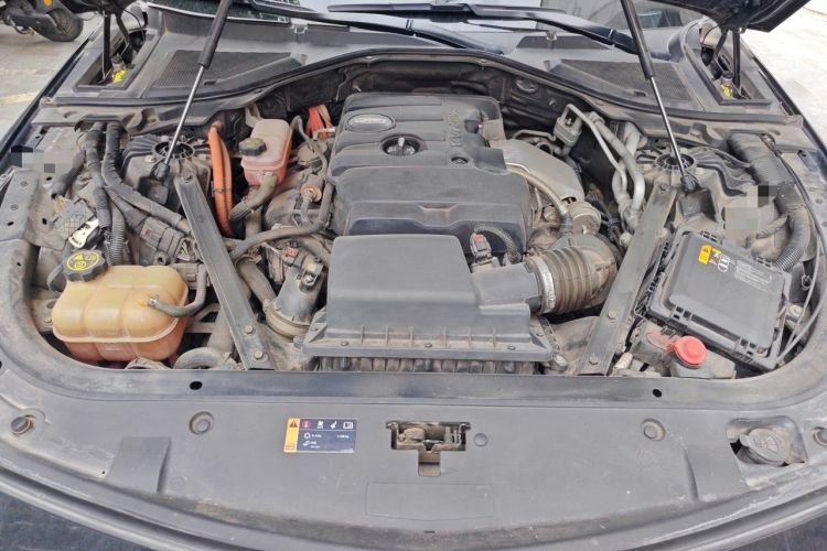 Used Cadillac CT6 PLUG-IN 2017 30E Premier Edition Engine Bay