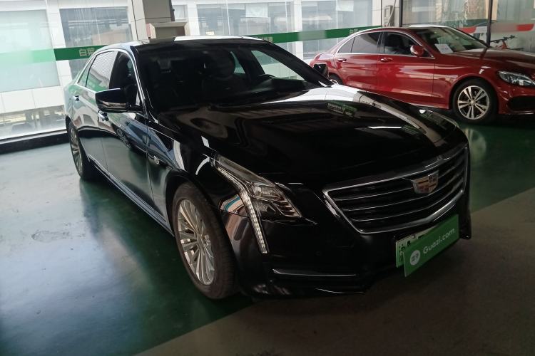 Used Cadillac CT6 PLUG-IN 2017 30E Elite Version Front Right 45 Deg