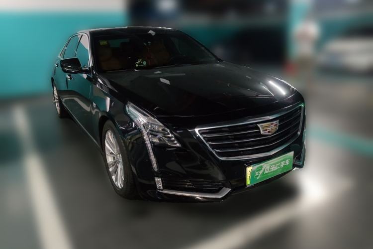Used Cadillac CT6 PLUG-IN 2017 30E Premier Edition Front Right 45 Deg