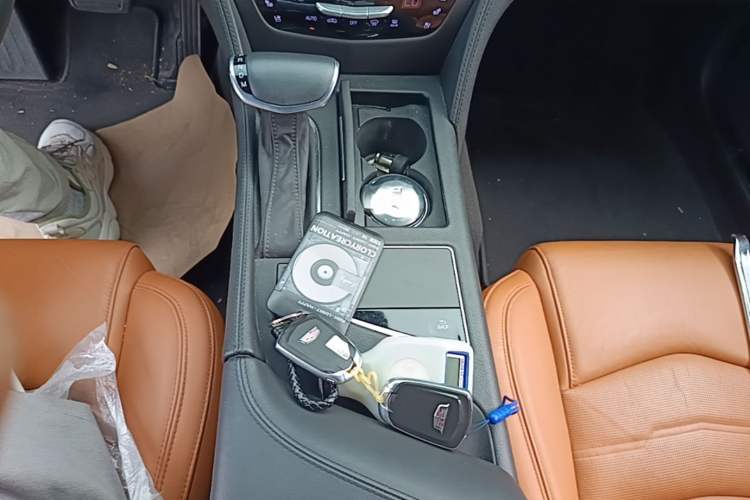 Used Cadillac CT6 PLUG-IN 2017 30E Premier Edition Gear Lever