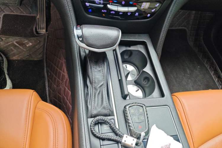 Used Cadillac CT6 PLUG-IN 2017 30E Premier Edition Gear Lever