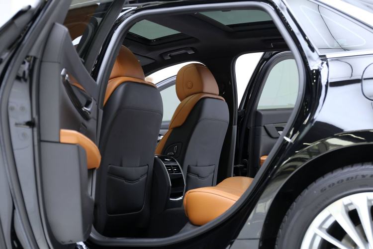 Used Cadillac CT6 PLUG-IN 2017 30E Premier Edition Interior 1