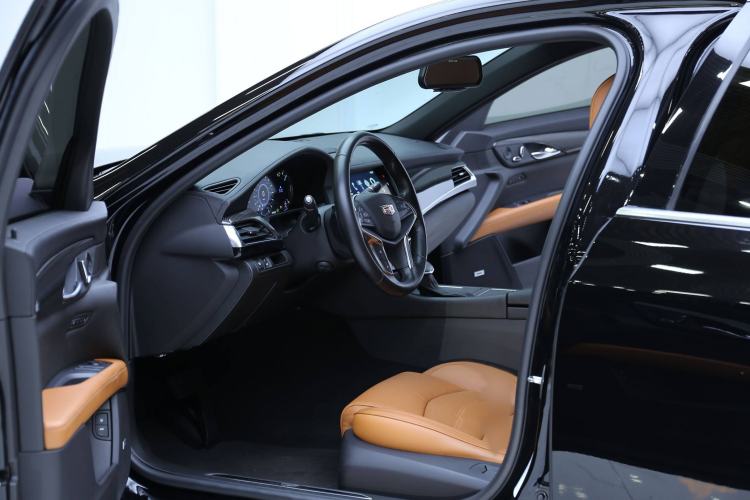 Used Cadillac CT6 PLUG-IN 2017 30E Premier Edition Interior 2