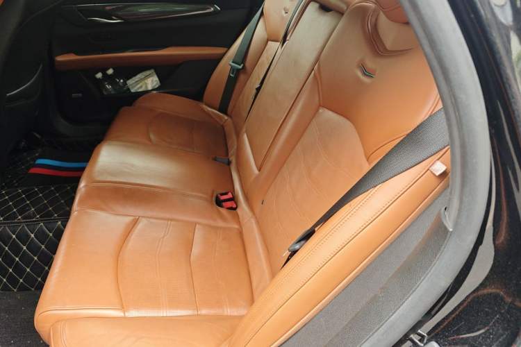 Used Cadillac CT6 PLUG-IN 2017 30E Premier Edition Left Rear Seat