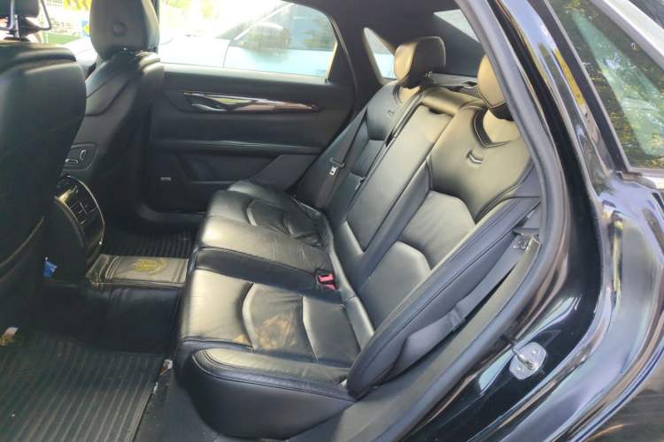 Used Cadillac CT6 PLUG-IN 2017 30E Elite Version Left Rear Seat