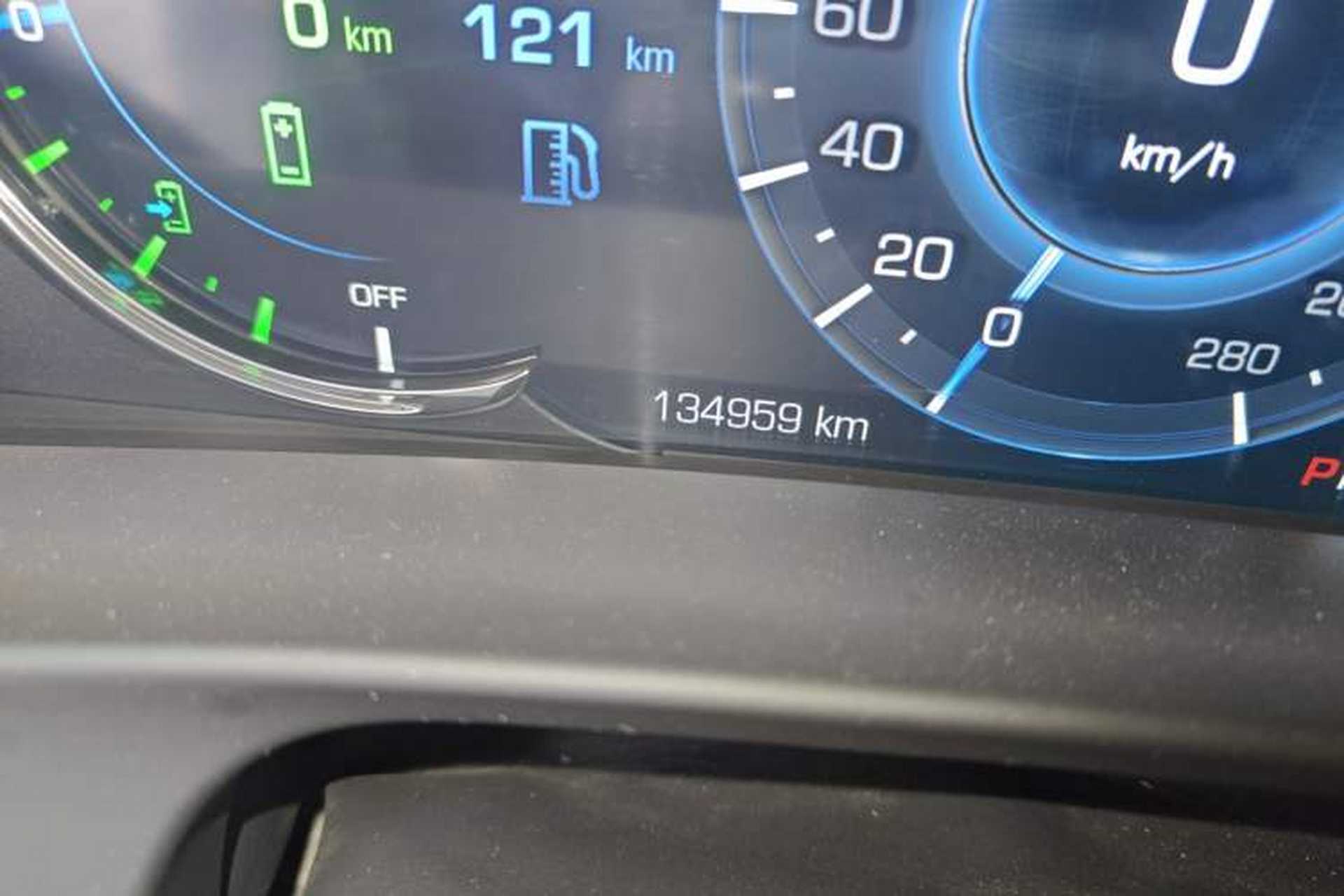 Used Cadillac CT6 PLUG-IN 2017 30E Elite Version Odometer Close Up