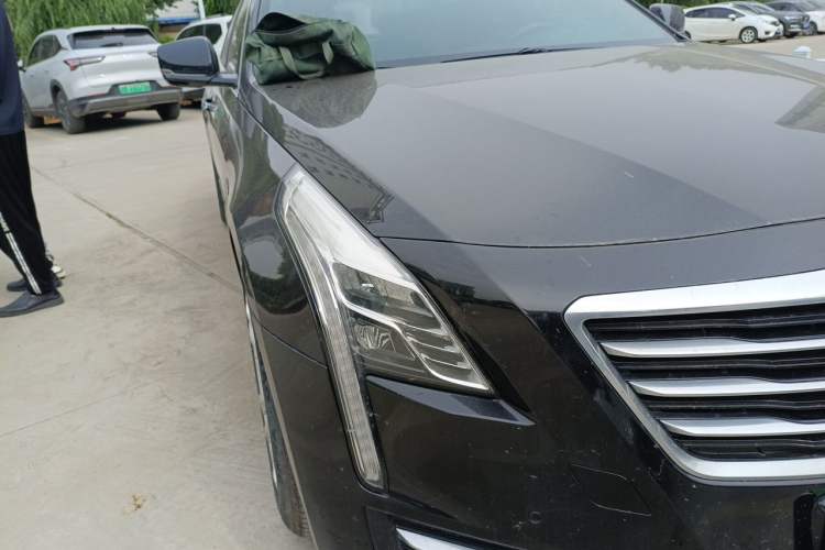 Used Cadillac CT6 PLUG-IN 2017 30E Elite Version Right Front Headlight