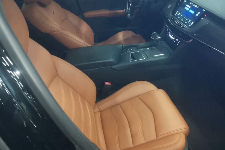 Used Cadillac CT6 PLUG-IN 2017 30E Premier Edition Right Front Seat