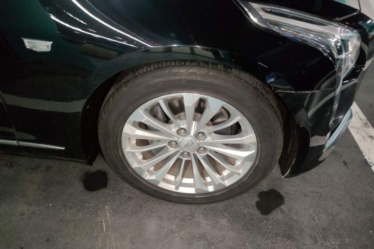 Used Cadillac CT6 PLUG-IN 2017 30E Premier Edition Right Front Wheel Hub