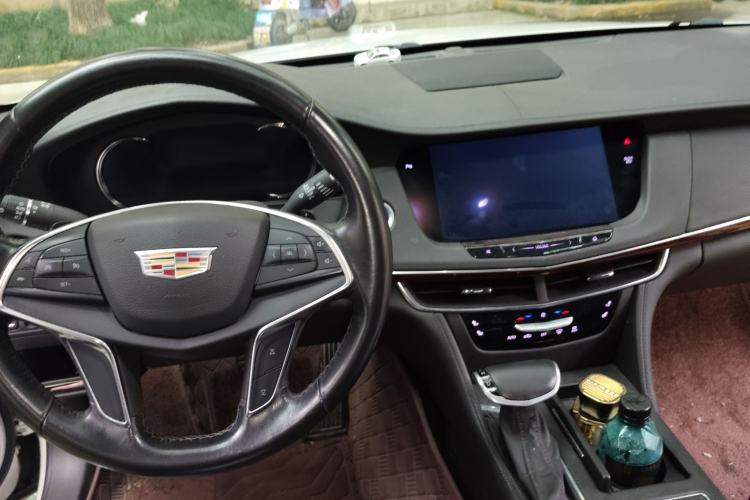Used Cadillac CT6 PLUG-IN 2017 30E Elite Version Center Console