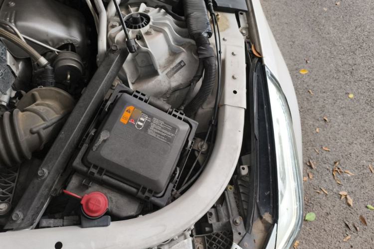 Used Cadillac CT6 PLUG-IN 2017 30E Premier Edition Engine Bay Left