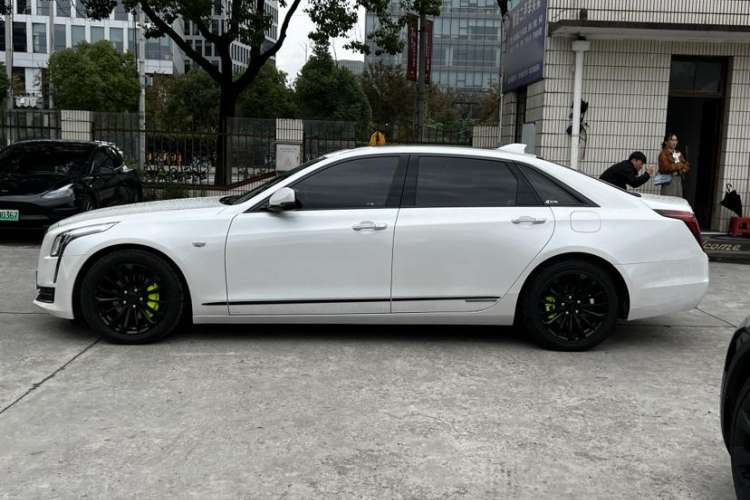 Used Cadillac CT6 PLUG-IN 2017 30E Elite Version Exterior 3