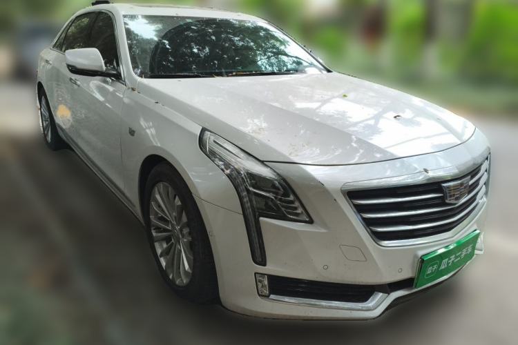 Used Cadillac CT6 PLUG-IN 2017 30E Premier Edition Front Right 45 Deg