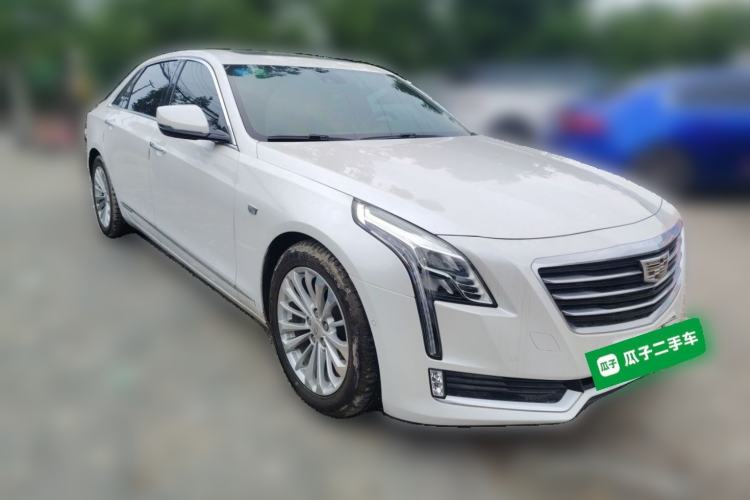 Used Cadillac CT6 PLUG-IN 2017 30E Premier Edition Front Right 45 Deg