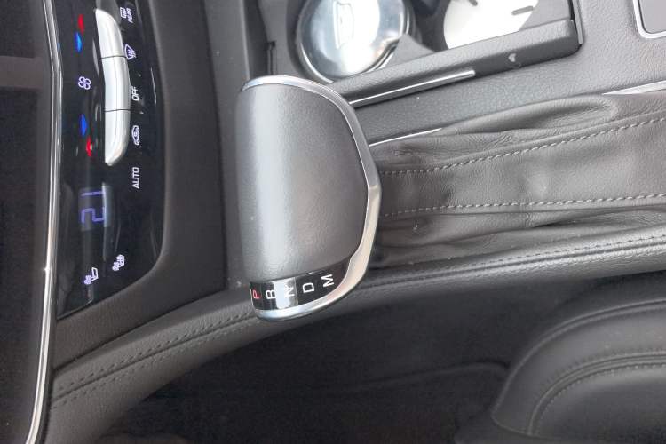 Used Cadillac CT6 PLUG-IN 2017 30E Elite Version Gear Lever