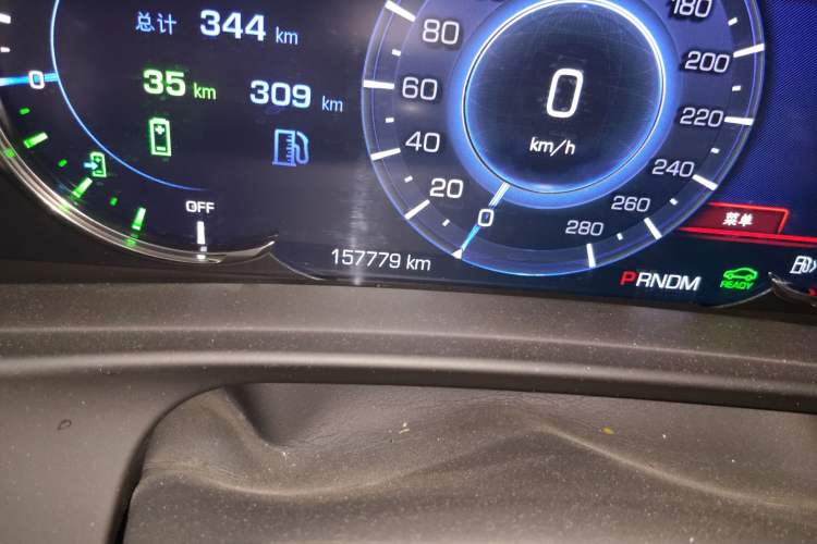 Used Cadillac CT6 PLUG-IN 2017 30E Elite Version Odometer Close Up