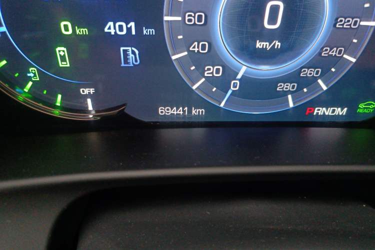Used Cadillac CT6 PLUG-IN 2017 30E Premier Edition Odometer Close Up