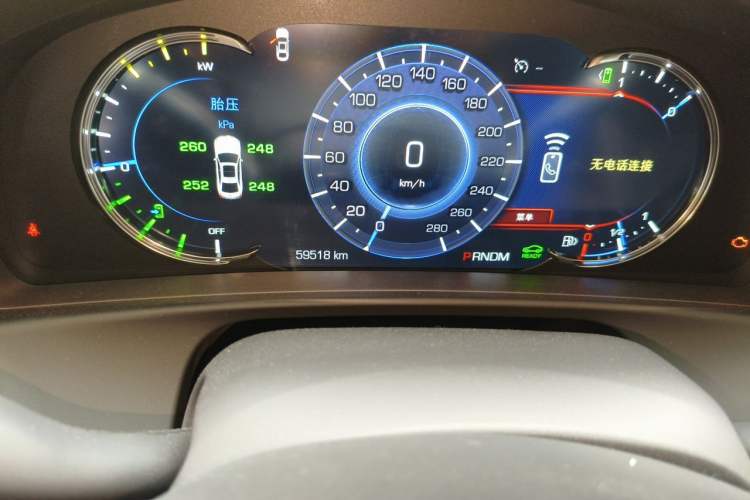 Used Cadillac CT6 PLUG-IN 2017 30E Elite Version Odometer Close Up