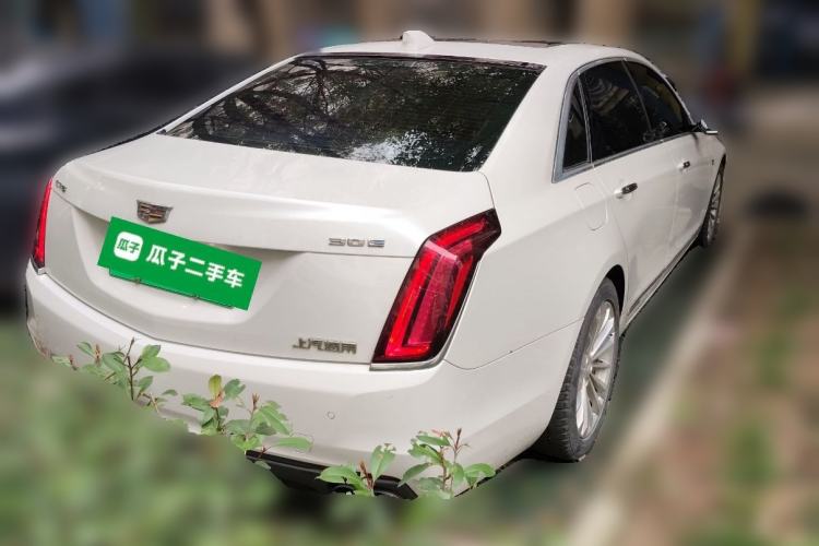 Used Cadillac CT6 PLUG-IN 2017 30E Elite Version Rear Right 45 Deg