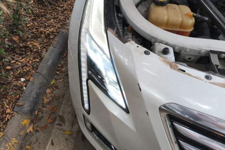 Used Cadillac CT6 PLUG-IN 2017 30E Premier Edition Right Front Headlight