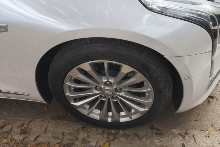 Used Cadillac CT6 PLUG-IN 2017 30E Premier Edition Right Front Wheel Hub