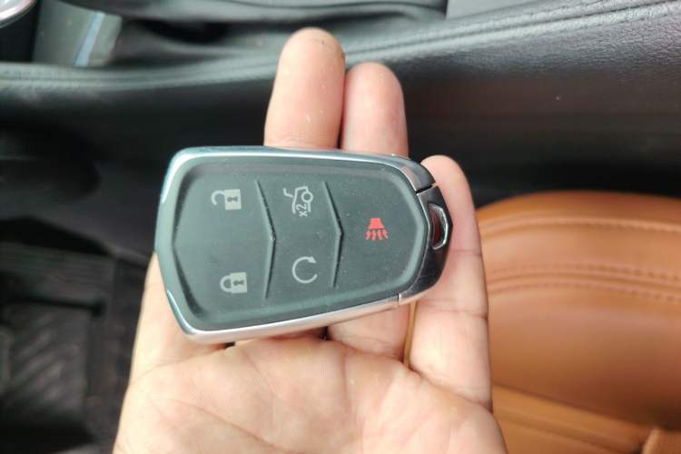 Used Cadillac CT6 PLUG-IN 2017 30E Premier Edition Vehicle Key