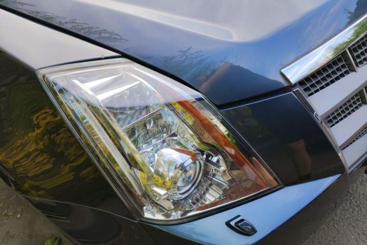 Used Cadillac CTS 2008 2.8L Luxury Sport Edition Right Front Headlight