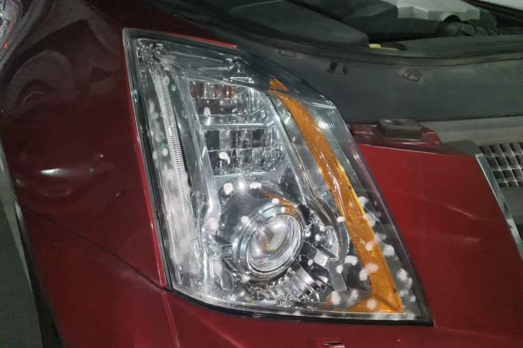 Used Cadillac CTS 2008 3.6L Elite High-Performance Version Right Front Headlight