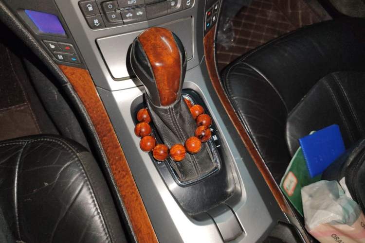 Used Cadillac CTS 2009 2.8 Elite Sport with Sunroof Gear Lever