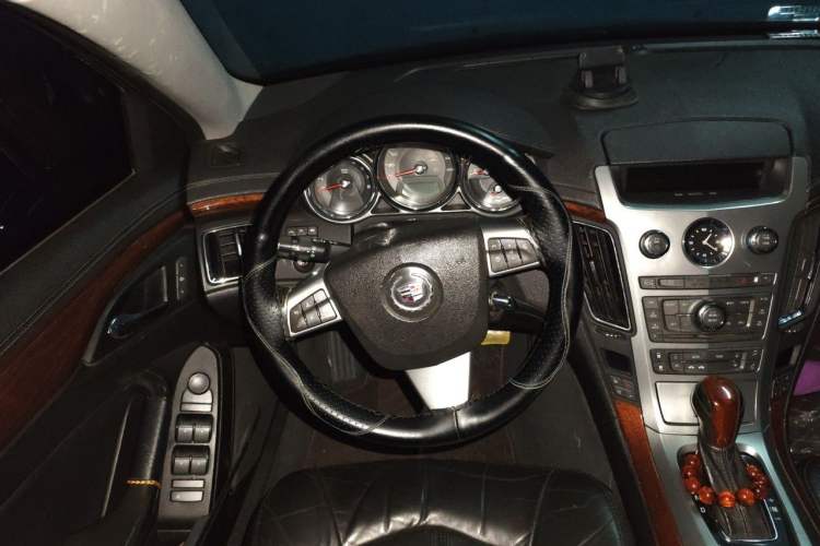 Used Cadillac CTS 2009 2.8 Elite Sport with Sunroof Steering Wheel