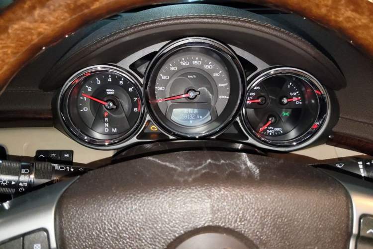 Used Cadillac CTS 2009 2.8 Luxury Sport Edition Odometer Close Up
