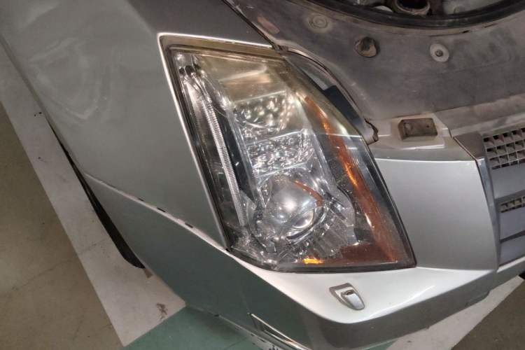 Used Cadillac CTS 2009 2.8 Luxury Sport Edition Right Front Headlight