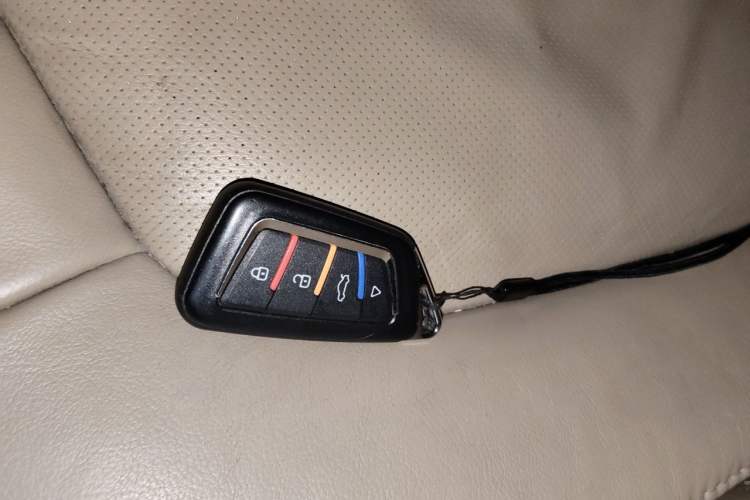 Used Cadillac CTS 2009 2.8 Luxury Sport Edition Vehicle Key